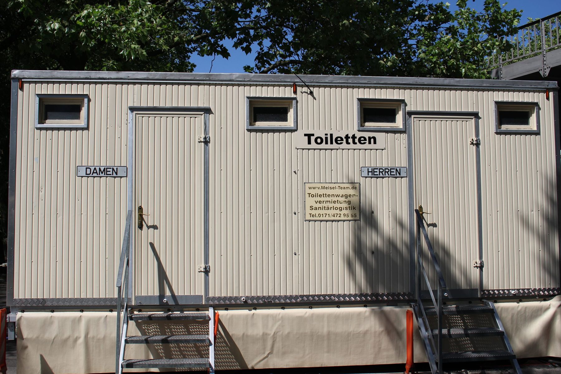 Toilettenwagen 2